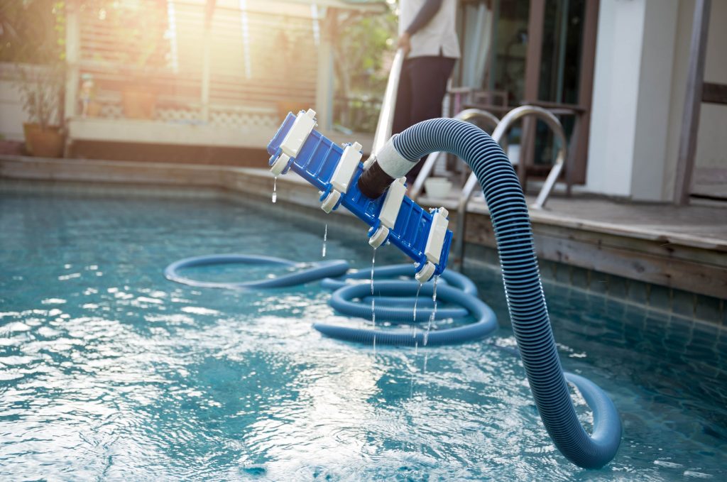 Nettoyage aspirateur piscine